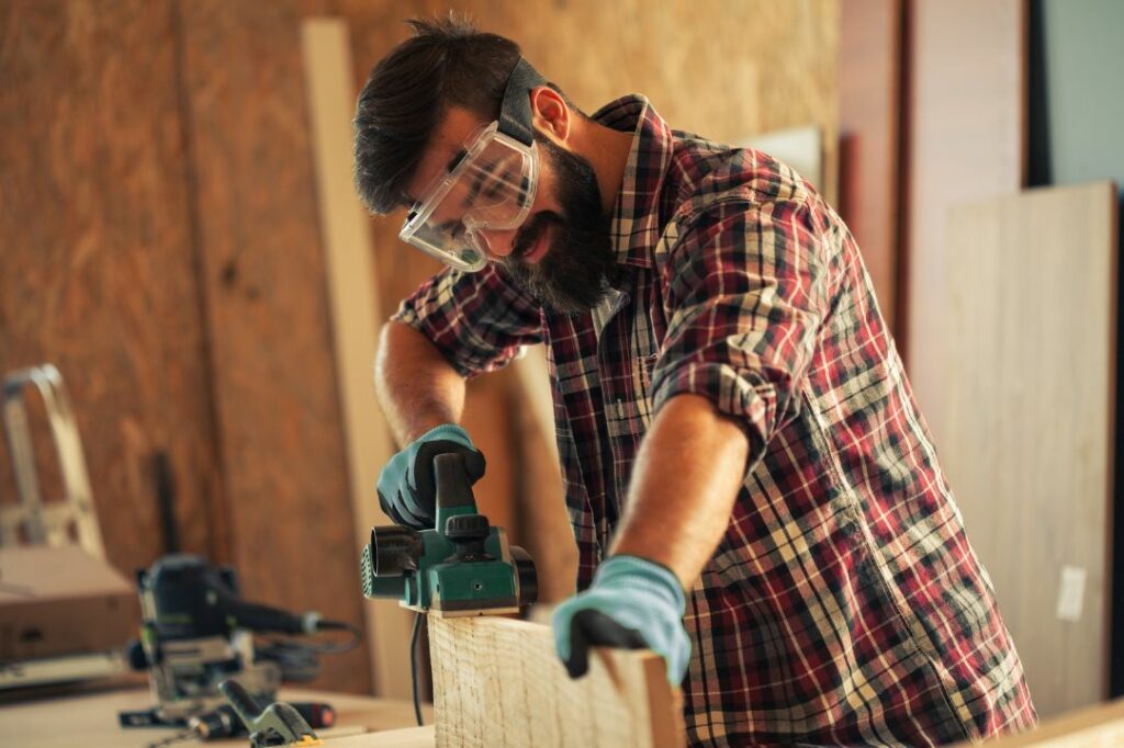 Menuisier en batiment - Solano