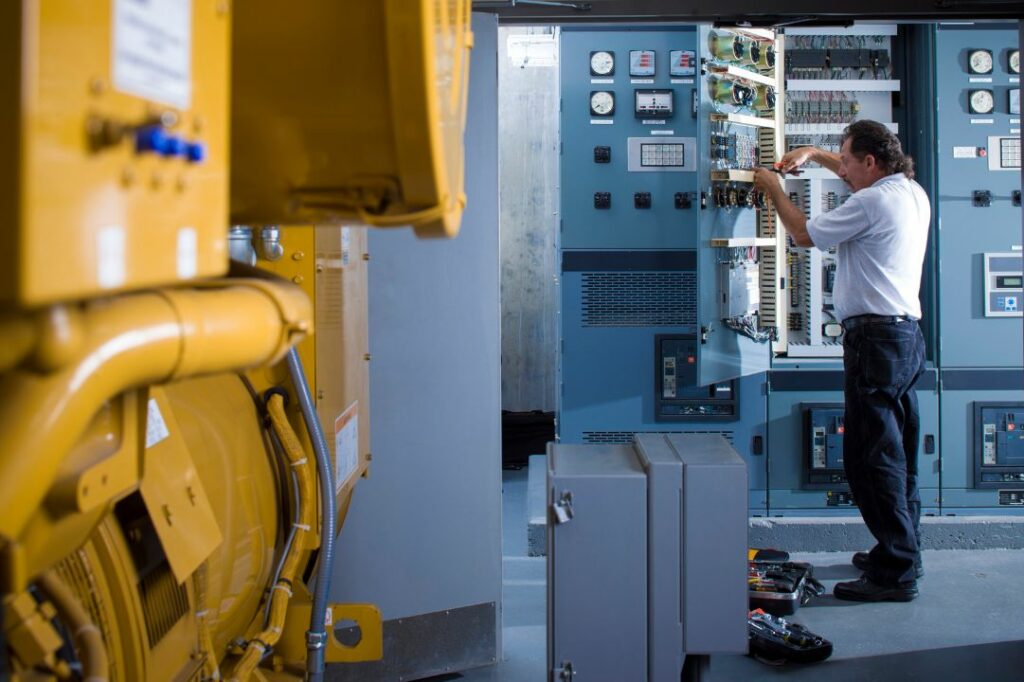 Metier electricien secteur industriel - Solano