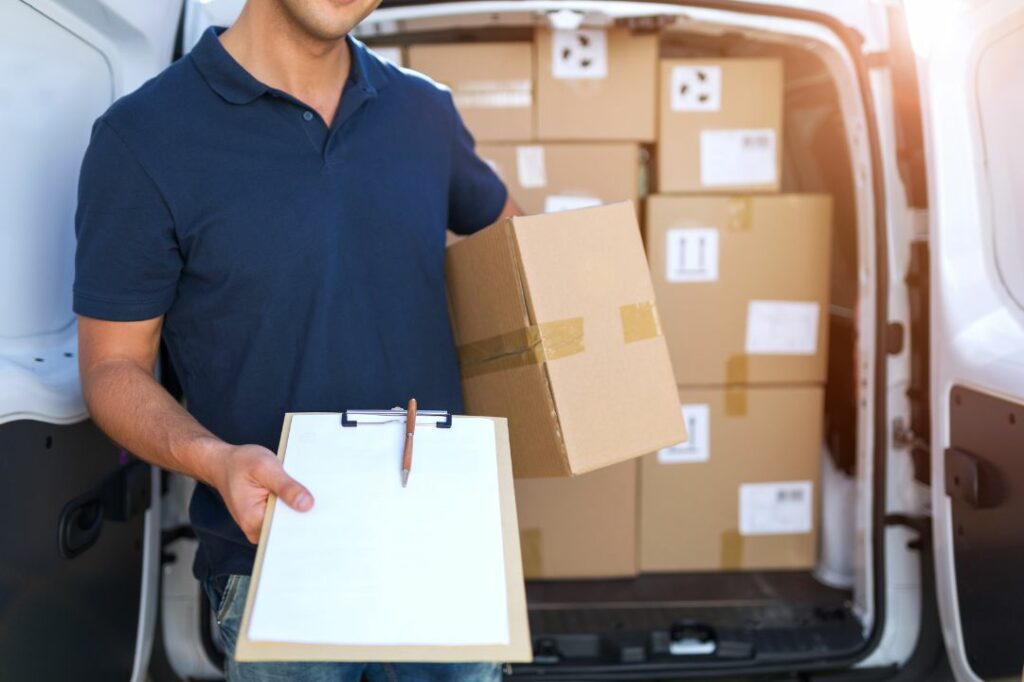 travail livreur véhicule léger Solano